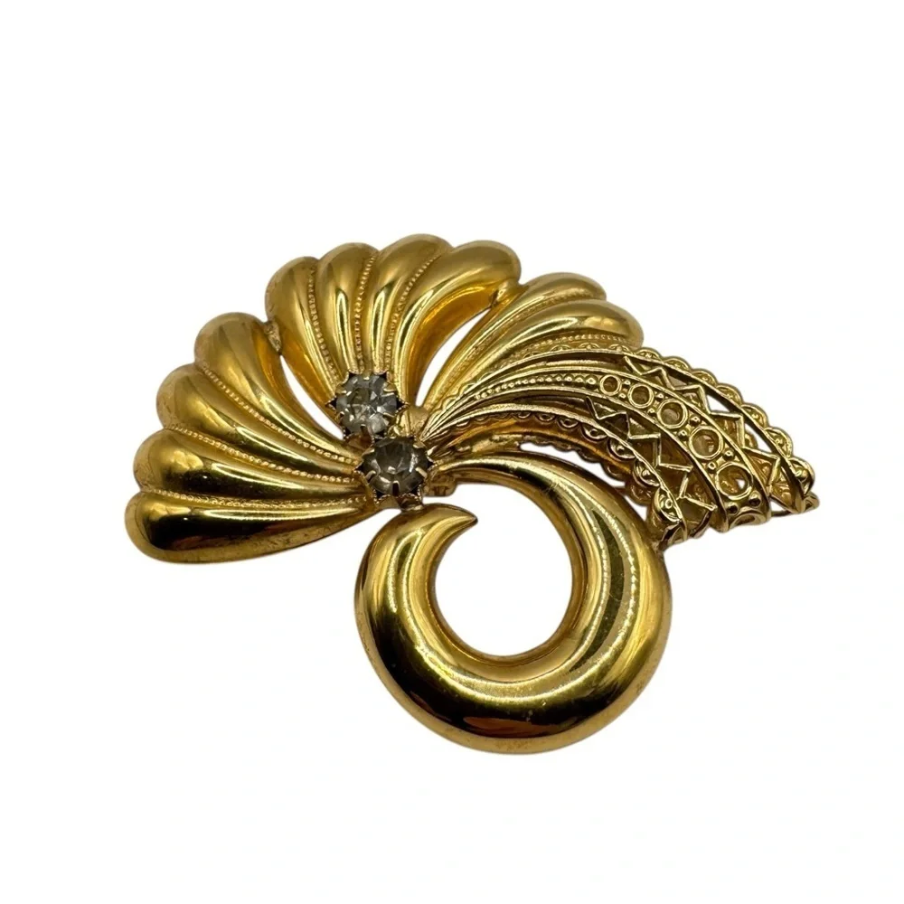 Vintage Gold Tone Swirl Fan Brooch Clear Rhinestone Statement Pin 3.5” x 2.25”